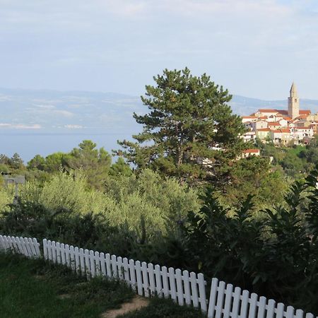 Apartmani Mariosa Vrbnik  Exterior foto